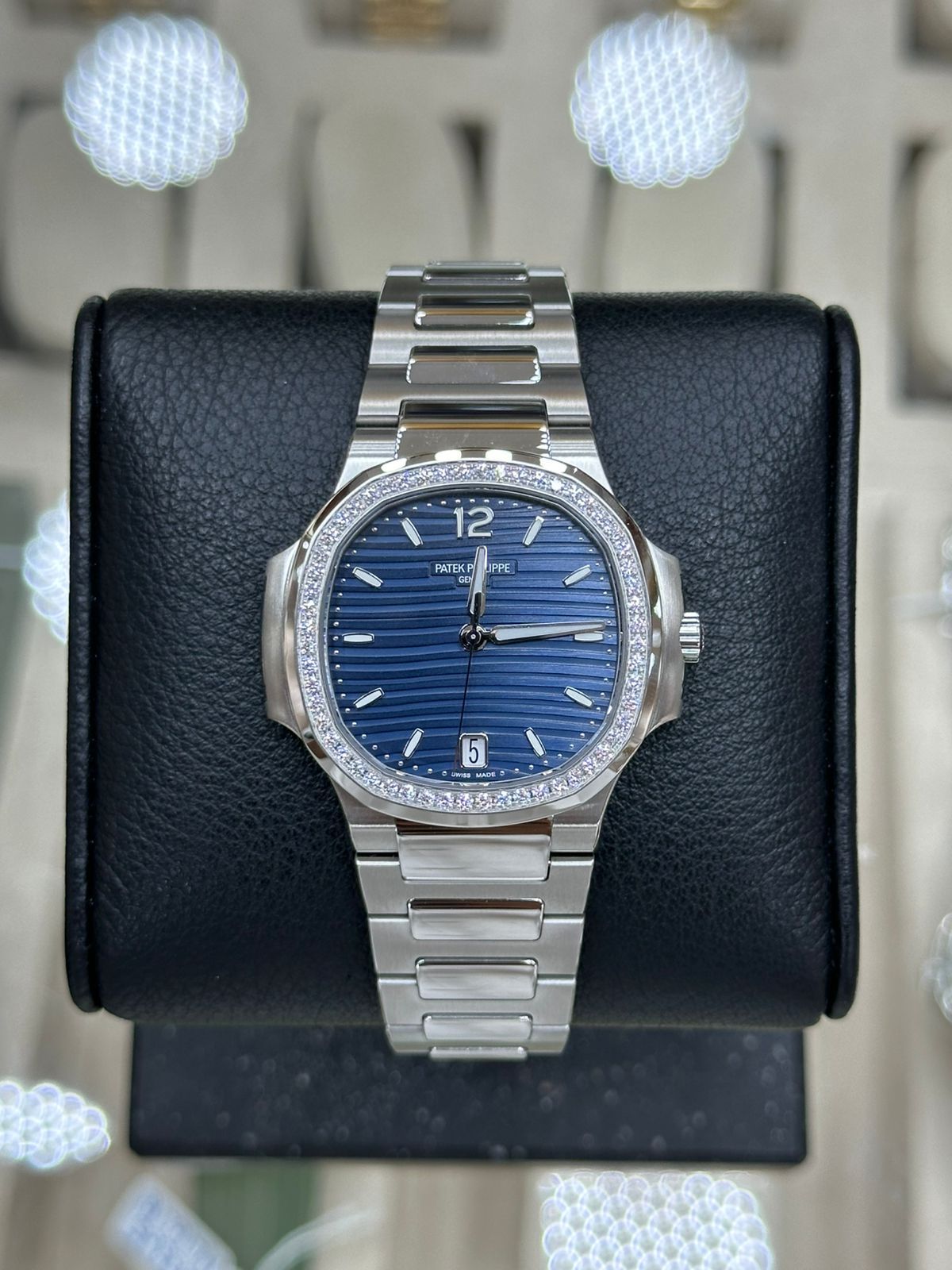 Patek Philippe Nautilus 35.2mm Blue Dial Diamond Bezel Brand New Full Set
Ref: 7118/1200A-001