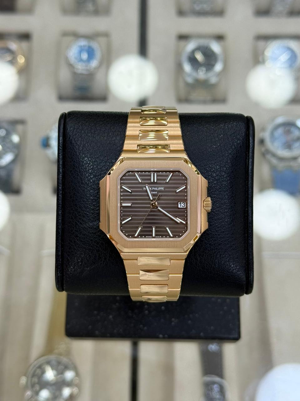 Patek Philippe Cubitus 40mm Rose Gold Chocolate Deal Brand New Full Set 2026
Ref: 7128/1R-001