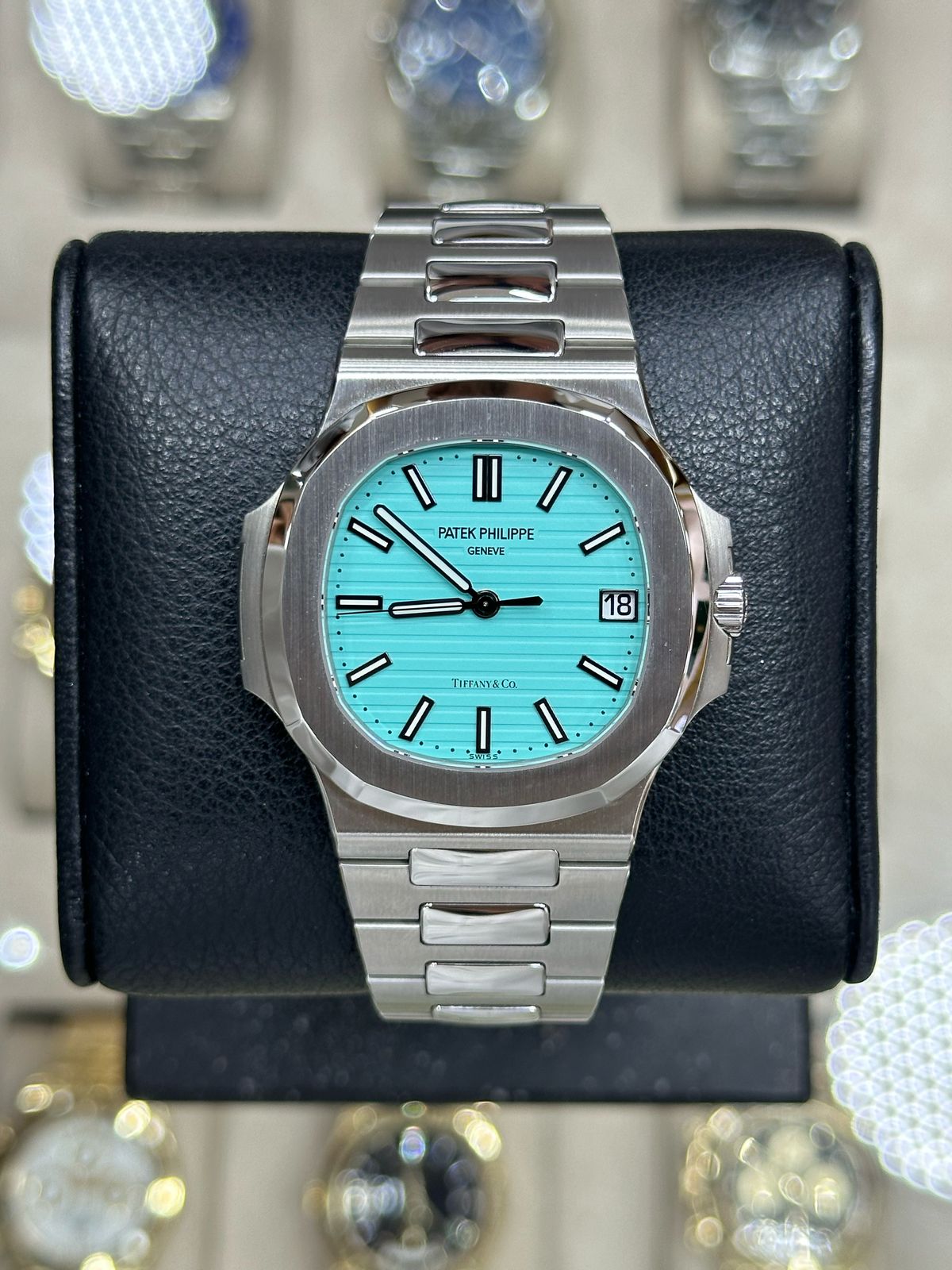 Patek Philippe Nautilus 5711/1A-018 Tiffany New 2023 Full Set