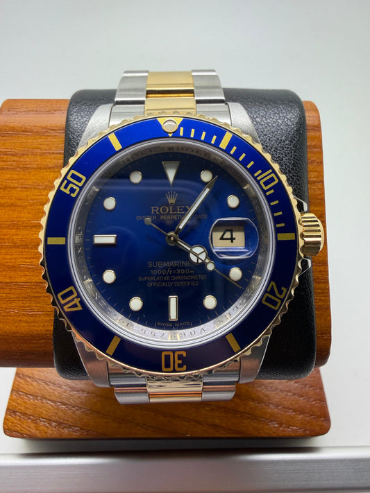 Rolex Submariner Date 40mm Steel and Yellow Gold Oyster Bracelet Blue Dial 16613 Papers No Box Used