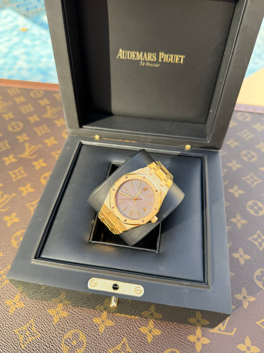 Audemars Piguet 36mm Royal Oak 18K Yellow Gold 4100BA 1980’s New Gen Clasp