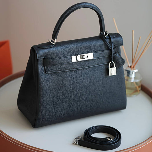 Hermes Kelly 28 Like New Togo PHw
