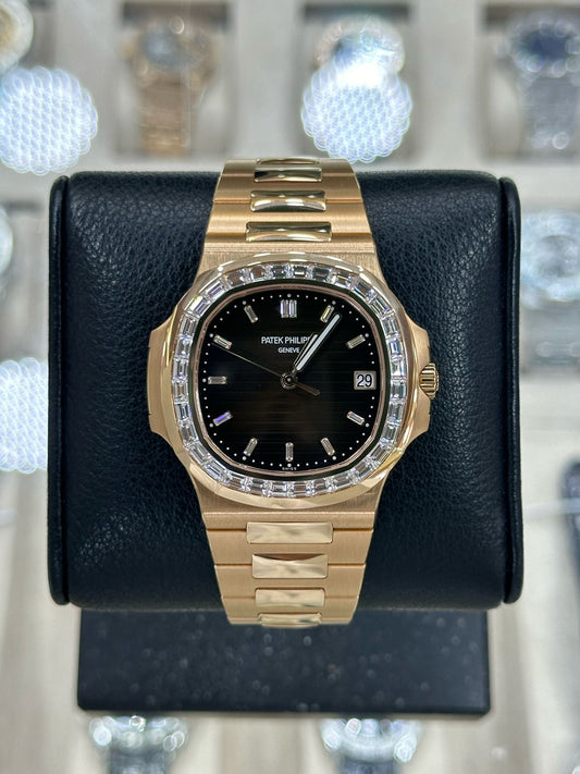 Patek Philippe Nautilus 5723/1R-010 New Off Catalog Full Set